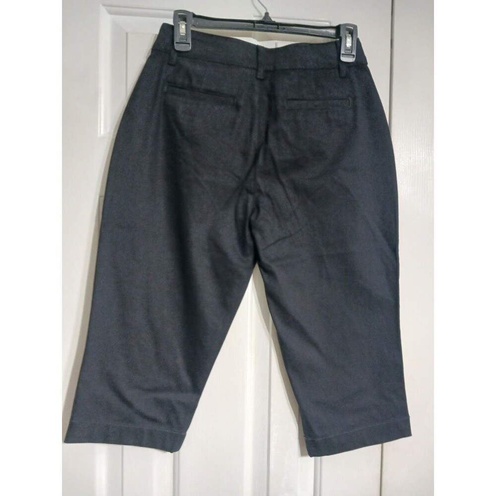 NWT Women's St. John's Bay Secretly Slender Midrise Capri Pants Size 4 Black - Picture 2 of 7